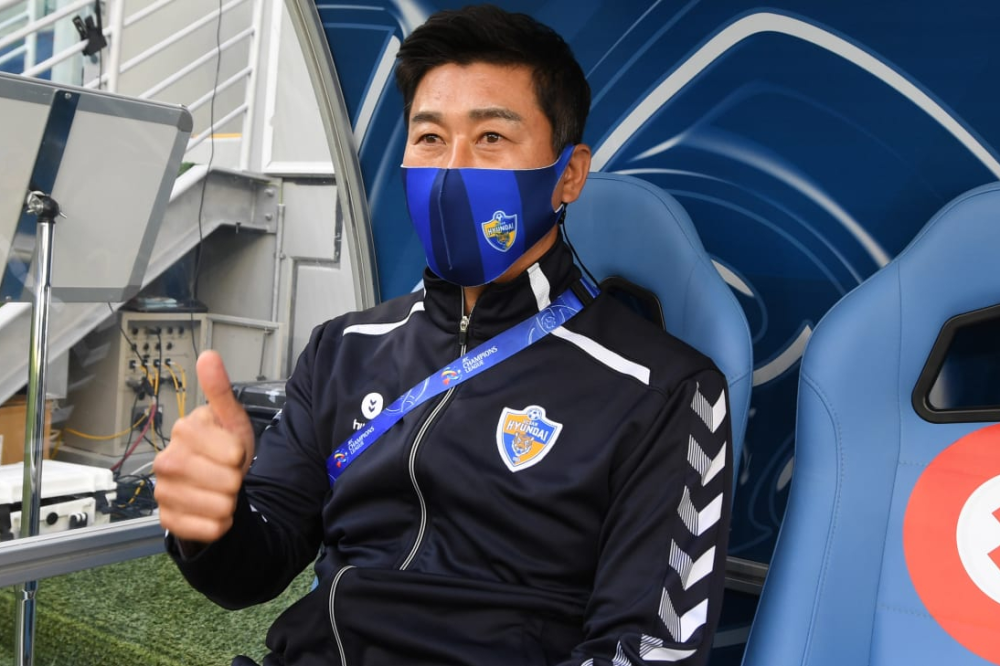 包含犹他爵士冲刺阶段遗憾出局，志在亚冠名次提升，质疑声仍在，资深球员宣示担当的词条